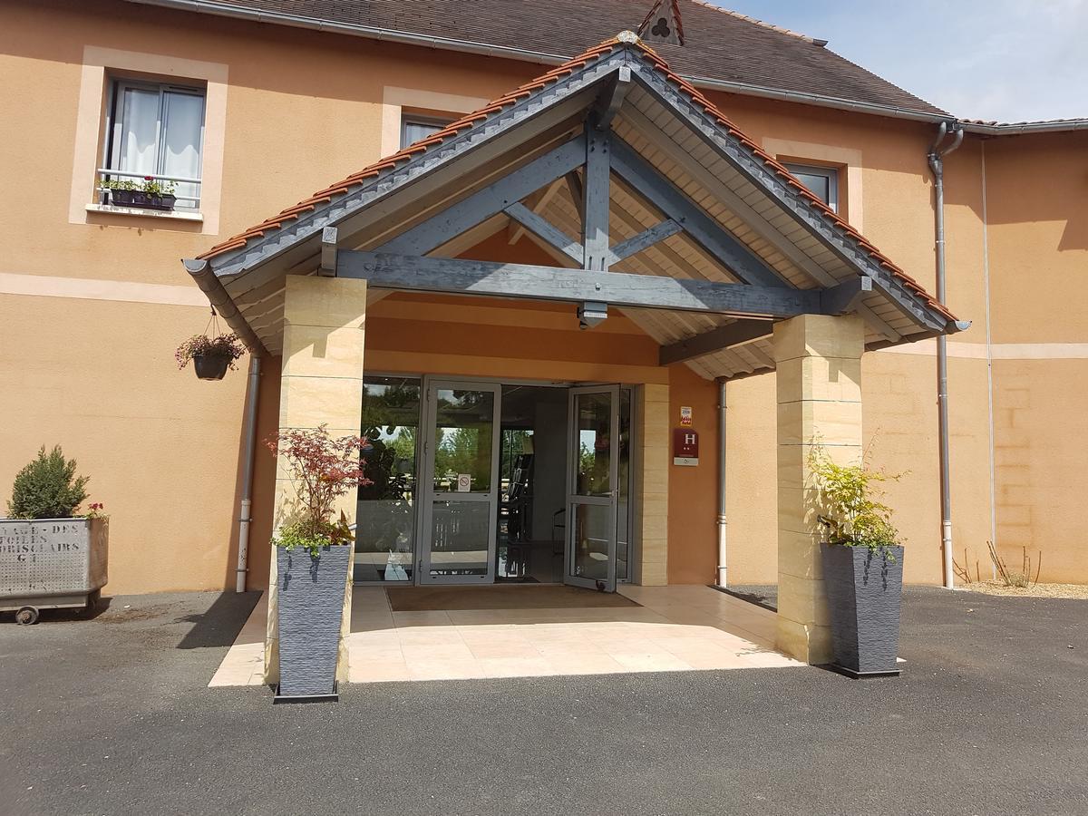 Hotel Au Périgord Noir Hautefort Exterior foto